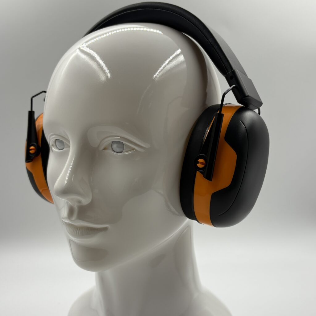 Noise-reducing ear muffs